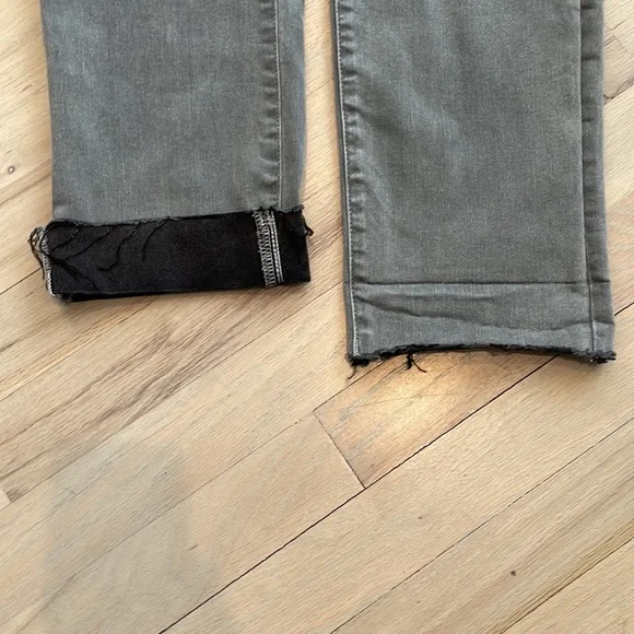 Express Super High Rise Jeans - Picture 13 of 14